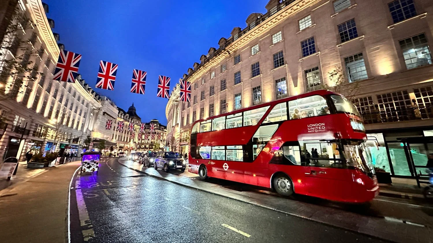How to Use London's Public Transportation — The Empty Nest Explorers
